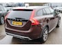 Volvo V60 Cross Country 2.0 D3 Summum Business Lederen interieur, Schuif- kanteldak, Cruise control, Navigatie, Voorstoelen en achterbank verwarmbaar