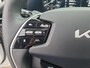 Kia Niro EV DynamicPlusLine 64.8 kWh | Trekhaak | Stoel en stuurverwarming | Schuifdak | Dodehoekdetectie | Adaptieve cruise control | Parkeersensoren voor en achter |