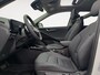 Kia Niro EV DynamicPlusLine 64.8 kWh | Trekhaak | Stoel en stuurverwarming | Schuifdak | Dodehoekdetectie | Adaptieve cruise control | Parkeersensoren voor en achter |