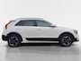 Kia Niro EV DynamicPlusLine 64.8 kWh | Trekhaak | Stoel en stuurverwarming | Schuifdak | Dodehoekdetectie | Adaptieve cruise control | Parkeersensoren voor en achter |
