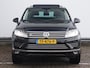 Volkswagen Touareg 3.0 TDI Exclusive Series | Luchtvering | Trekhaak (3500kg) | Panoramadak | Dealer onderhouden | Leder | Camera |