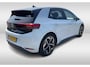 Volkswagen ID.3 First Plus 58 kWh / SOH 91,6% / Trekhaak / Camera / Keyless / Matrix LED / Interieurvoorverwarming / 19'' / DAB / 19'' / Navigatie / ACC