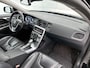 Volvo V60 1.6 T4 R-Design | Panorama Dak | Trekhaak | Memory Seats |