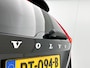Volvo V60 1.6 T4 R-Design | Panorama Dak | Trekhaak | Memory Seats |