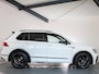 Volkswagen Tiguan 1.5 TSI R-line Blackstyle Panoramadak, LED, Camera, Apple Carplay/Android Auto