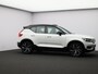 Volvo XC40 Recharge P8 AWD R-Design / Trekhaak / Panoramadak / Lederen Bekleding / 20" Wielen / Stoel+Stuurverwarming / All-Season Banden /