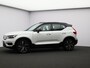 Volvo XC40 Recharge P8 AWD R-Design / Trekhaak / Panoramadak / Lederen Bekleding / 20" Wielen / Stoel+Stuurverwarming / All-Season Banden /