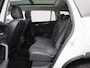 Volkswagen Tayron 1.5 eHybrid Elegance 204 PK | PLug-In | Panoramadak | Trekhaak | Navigatie | Bekleding ArtVelours | Verlicht Volkswagen-Logo Voor En Achter | Stoelverwarming | Stuurwielverwarming