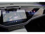 Mercedes-Benz E-klasse Estate 300 e Premium+ AMG Line | Airmatic | Hyperscreen | Distronic+ | Memory | Massage | Burmester | Stoelventilatie | 3D-Display | HUD | Verwarmd Stuurwiel | Trekhaak | Digital Light |
