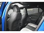 Peugeot e-2008 EV GT Pack 50 kWh 3 Fase 92%SOH! | Schuif-/Kanteldak | Alcantara | Stoelverwarming | Adaptive Cruise | Dodehoek-Detectie | Achteruitrijcamera | !!