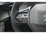 Peugeot e-2008 EV GT Pack 50 kWh 3 Fase 92%SOH! | Schuif-/Kanteldak | Alcantara | Stoelverwarming | Adaptive Cruise | Dodehoek-Detectie | Achteruitrijcamera | !!