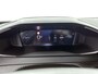 Peugeot 2008 1.2 Hybrid Allure 145pk Automaat | Navigatie | Climate Control | Adaptieve Cruise Control | Camera Voor + Achter | Full-LED Koplampen | 17" LMV | Keyless Entry/Start | Apple Carplay/Android Auto |