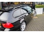 BMW 3-Serie Touring 330i, 272 PK, Pano, Trekhaak, PDC, Cruise!