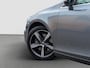 Volvo V40 2.0 T4 190 pk R-Design | Panoramadak | Trekhaak | Stoelverwarming | Navigatie