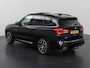 BMW X3 xDrive30e High Executive | M-Pakket | Trekhaak | Sportstoelen | Panoramadak | HUD | Harman/Kardon Audio | Adaptieve Cruise Control | Ele. verstelbare stoelen + geheugen | 360 Camera | DAB | Apple CarPlay/ Android Auto |