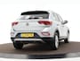 Volkswagen T-Roc 1.0 TSI 110PK Life Business · Navigatie · Apple/Android · Stoelverwarming · Alarm · P-Sensoren · 16'' Inch · Garantie t/m 12-04-2027 of 100.000km