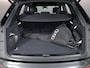 Audi Q5 50 TFSI e Advanced edition 299 pk S-tronic | Verlengde garantie | Navigatie | Trekhaak (wegklapbaar) | Parkeersensoren | Stoelverwarming v/a | S-line interieur |