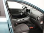 Hyundai Kona Electric EV Fashion 64 kWh | Apple Carplay | Achteruitrijcamera | Parkeer sensoren achter |