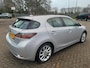 Lexus CT 200h Luxury Line keurig nette maar ook luxe goed onderhouden Lexus met een mooie kilometerstand!