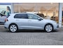Volkswagen Golf 1.5 eHybrid 204pk Life Edition | SoH 100% | Camera | PDC | Stoelverwarming | Android Auto/Apple Carplay