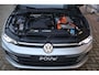 Volkswagen Golf 1.5 eHybrid 204pk Life Edition | SoH 100% | Camera | PDC | Stoelverwarming | Android Auto/Apple Carplay
