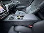 Volvo XC60 2.0 T8 Plug-in hybrid Plus Black Edition 455PK Long Range | Skyroof | FOUR-C | 21" | Stoel- stuurverwaming | 360 Camera