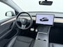 Tesla Model Y Performance 534pk 0-100 3,8 sec. Trekhaak AWD 78,1kWh Warmte-pomp FSD-Comp.3 AutoPilot Carbon-Spoiler Elekr.Achterklep AMD-Ryzen-infot. Premium-HiFi Pano.dak Camera Leer Adaptive-Cruise+Stop&Go Park-Assist PDC-a+v Wifi Ecc Dual Motor Long Range 3xCamera Navi LED ACC DAB Voorverwarmen interieur en Keyless via App One-Pedal-Drive Rode Remklauwen Garantie op Accu 03-02-2031 maz. 192.000km max. 250Kw laadvermogen !