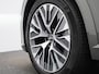 Audi Q8 e-tron 55 quattro S Edition 115 kWh | S-line | Navigatie | Adaptive Cruise Control | Panoramadak | Camera | Head-up Display |