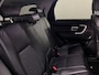 Land Rover Discovery Sport 2.0 TD4 SE Climate / Cruise / Navi / Trekhaak / Camera / Stoelverw / Extra winterset op velg
