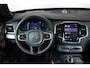 Volvo XC90 T8 AWD Ultra Dark | Verwarmde | Geventileerde en Masserende Voorstoelen | Luchtvering | Panoramadak met Schuif-/Kantelfunctie | 4- Zone Climate Control | Semi-Elektrische Trekhaak | 360º Camera | Gelamineerd en Getint Glas Achter| Bowers & Wilkins |