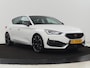 CUPRA Leon 1.4 eHybrid VZ | 245pk | Stoelverwarming | Carplay | Camera | Sfeerverlichting | Navigatie | Adaptive cruise | Keyless | Sportstoelen | 19'' | Full LED | Stuurverwarming | PHEV | Plug In