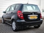 Mercedes-Benz A-klasse 200 Classic | Airco | Cruise | Stoelverwarming | Lichtmetaal | All season | Pdc |