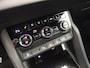 Skoda Karoq 1.5 TSI ACT Sportline Business AUTOMAAT / FULL LED / KEYLESS / STOELVERW / STUURVERW / CAMERA / NL-AUTO