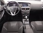 Volvo V40 1.6 T4 180PK Momentum AUTOMAAT / TREKHAAK / D-RIEM VV / NAVI / CLIMA / PDC / CAMERA / NAVI / NL-AUTO