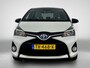 Toyota Yaris 1.5 Hybrid Dynamic Bi-Tone | Achteruitrijcamera | Dealeronderhouden |