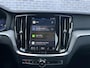 Volvo S60 2.0 B4 Plus Dark | Trekhaak | Adaptive Cruise | 360 Camera | Stoelverwarming V&A | Memory Seats | Standkachel | Actieve Bochtverlichting |