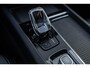 Volvo XC60 T8 Plug-in hybrid AWD Plus Black Edition | Facelift | Adaptieve Cruise Control | Panoramadak | Harman Kardon Audio | 21" Velgen | 360° Parkeercamera | Stoel-/Stuurverwarming | Getint glas |