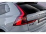 Volvo XC60 T8 Plug-in hybrid AWD Plus Black Edition | Facelift | Adaptieve Cruise Control | Panoramadak | Harman Kardon Audio | 21" Velgen | 360° Parkeercamera | Stoel-/Stuurverwarming | Getint glas |