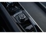 Volvo XC60 T8 Plug-in hybrid AWD Plus Black Edition | Facelift | Adaptieve Cruise Control | Panoramadak | Harman Kardon Audio | 21" Velgen | 360° Parkeercamera | Stoel-/Stuurverwarming | Getint glas |