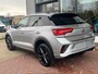 Volkswagen T-Roc 1.5 TSI 150pk DSG R-Line / Black style / Virtual cockpit / Afneembare trekhaak / IQ Led / Elek Achterklep / 19'' LMV