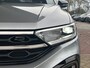 Volkswagen T-Roc 1.5 TSI 150pk DSG R-Line / Black style / Virtual cockpit / Afneembare trekhaak / IQ Led / Elek Achterklep / 19'' LMV