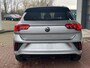 Volkswagen T-Roc 1.5 TSI 150pk DSG R-Line / Black style / Virtual cockpit / Afneembare trekhaak / IQ Led / Elek Achterklep / 19'' LMV