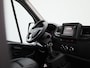 Renault Master T35 2.3 dCi 135 L3H2 Work Edition | Cruise Control | Airco | Achteruitrijcamera | Lederen bekleding | Schuifdeur Rechts