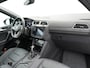 Volkswagen Tiguan Allspace 1.5 TSI R-Line Business+ 7persoons automaat | Apple Carplay | 360 camera | Navigatie | Voorstoelen verwarmd | Parkeersensoren voor en achter | Warmtewerend voorruit | Harman en Kardon audiosystem |