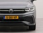 Volkswagen Tiguan Allspace 1.5 TSI R-Line Business+ 7persoons automaat | Apple Carplay | 360 camera | Navigatie | Voorstoelen verwarmd | Parkeersensoren voor en achter | Warmtewerend voorruit | Harman en Kardon audiosystem |