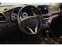 Hyundai Tucson 1.6 T-GDI Comfort Automaat | NAVI | CAMERA + PDC | STUUR / STOELVERW | LANE-ASSIST | TREKHAAK |