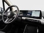 BMW 2-Serie Active Tourer 218i Trekhaak Panoramadak Stuurwielverwarming Stoelverwarming LED Achteruitrijcamera Keyless Entry