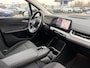 BMW 2-Serie Active Tourer 218i Trekhaak Panoramadak Stuurwielverwarming Stoelverwarming LED Achteruitrijcamera Keyless Entry Carplay