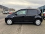 Volkswagen Up! 1.0 move up! BlueMotion | Lage KM stand NAP | Parkeersensoren achter | Navi | Bluetooth | EL Ramen | APK |