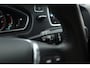 Volvo V40 1.6 T4 Momentum Aut. | Trekhaak | Navi | Cruise | PDC A | 17" | Clima